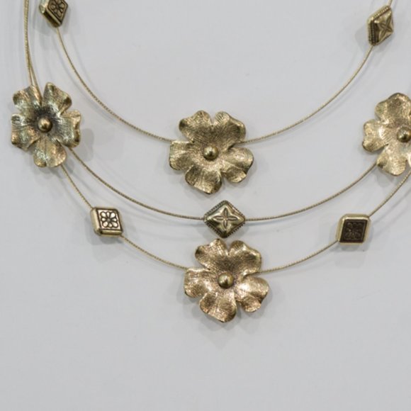 Gold Greek Floral Necklace - Picture 3 of 4